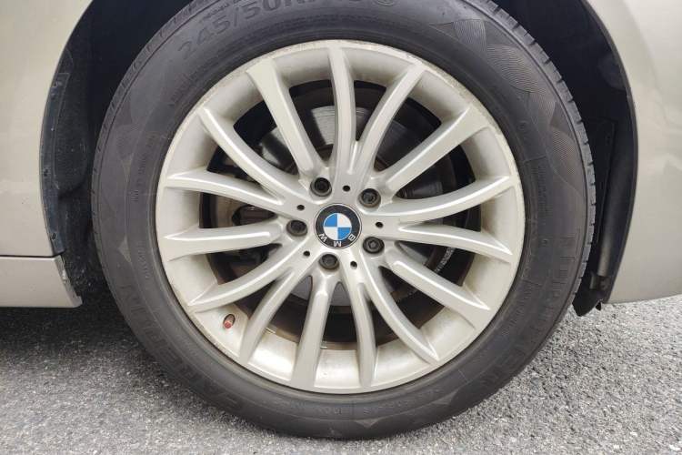 Used BMW 5 Series New Energy 2015 530Le Right Front Wheel Hub