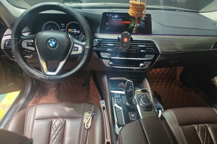 Used BMW 5 Series New Energy 2018 530Le Luxury Package Center Console