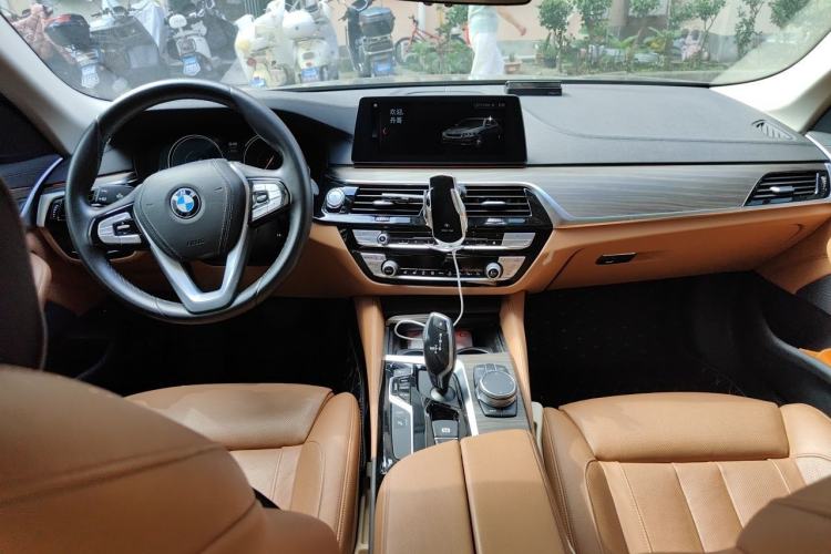 Used BMW 5 Series New Energy 2018 530Le Luxury Package Center Console