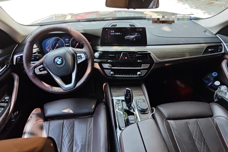 Used BMW 5 Series New Energy 2018 530Le Luxury Package Center Console
