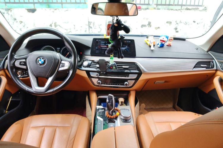 Used BMW 5 Series New Energy 2018 530Le Luxury Package Center Console