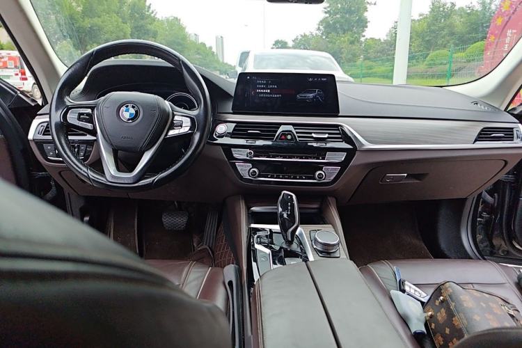 Used BMW 5 Series New Energy 2018 530Le Luxury Package Center Console