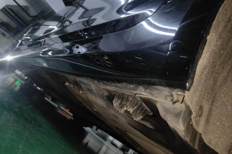 Used BMW 5 Series New Energy 2018 530Le Luxury Package Chassis Rear Left