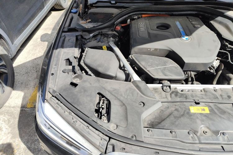 Used BMW 5 Series New Energy 2018 530Le Luxury Package Engine Bay Right