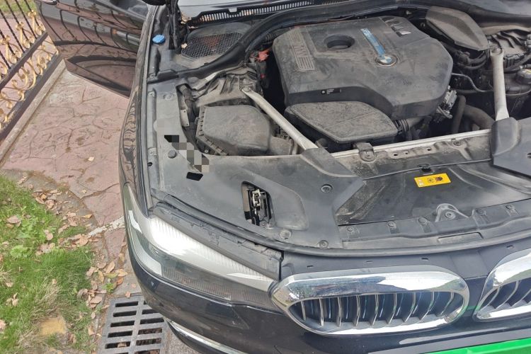 Used BMW 5 Series New Energy 2018 530Le Luxury Package Engine Bay Right