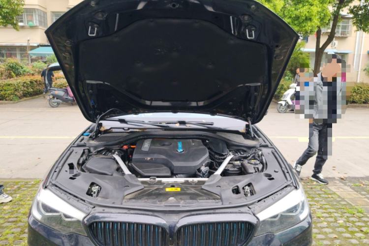 Used BMW 5 Series New Energy 2018 530Le Luxury Package Engine Bay