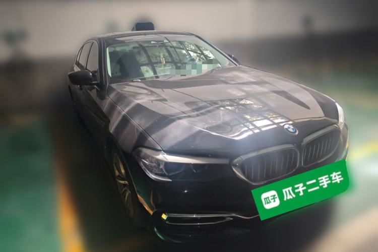 Used BMW 5 Series New Energy 2018 530Le Luxury Package Front Right 45 Deg