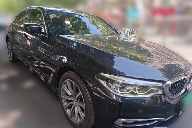 Used BMW 5 Series New Energy 2018 530Le Luxury Package Front Right 45 Deg