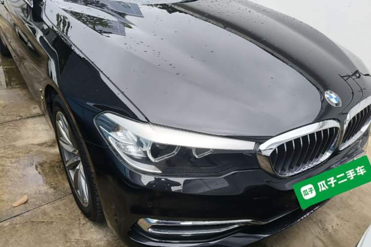 Used BMW 5 Series New Energy 2018 530Le Luxury Package Front Right 45 Deg