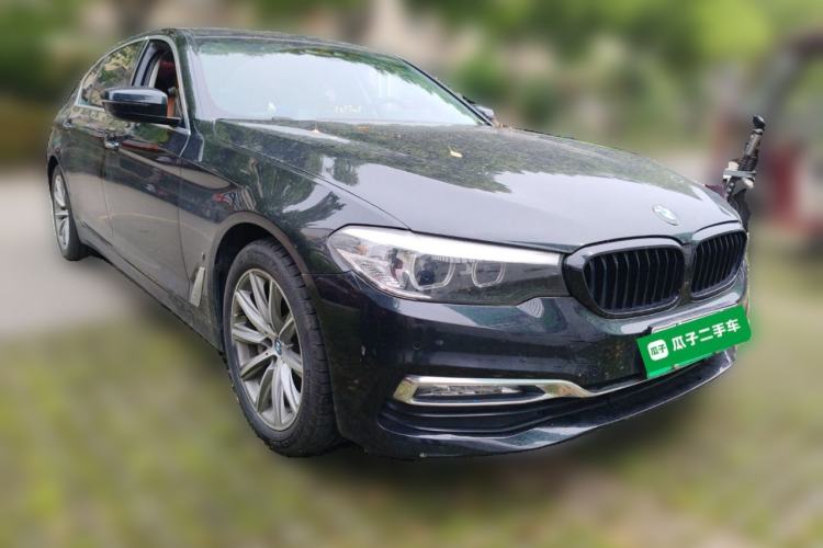 Used BMW 5 Series New Energy 2018 530Le Luxury Package Front Right 45 Deg