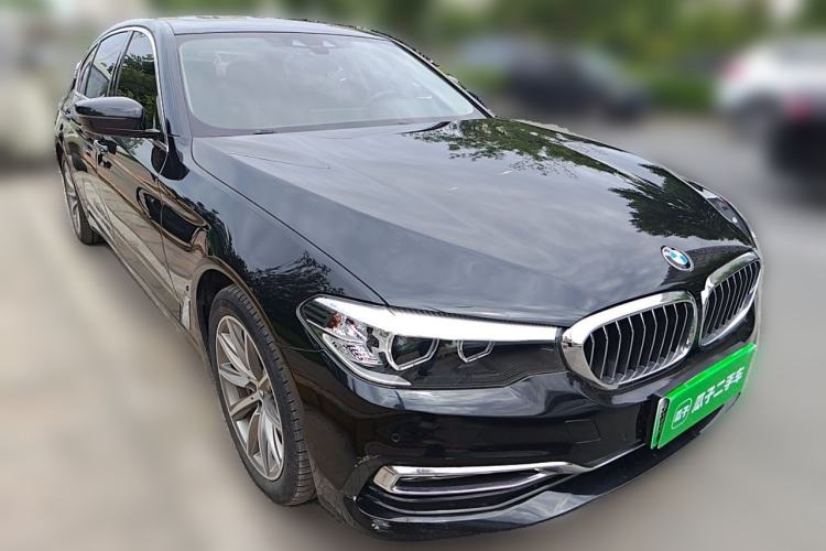 Used BMW 5 Series New Energy 2018 530Le Luxury Package Front Right 45 Deg