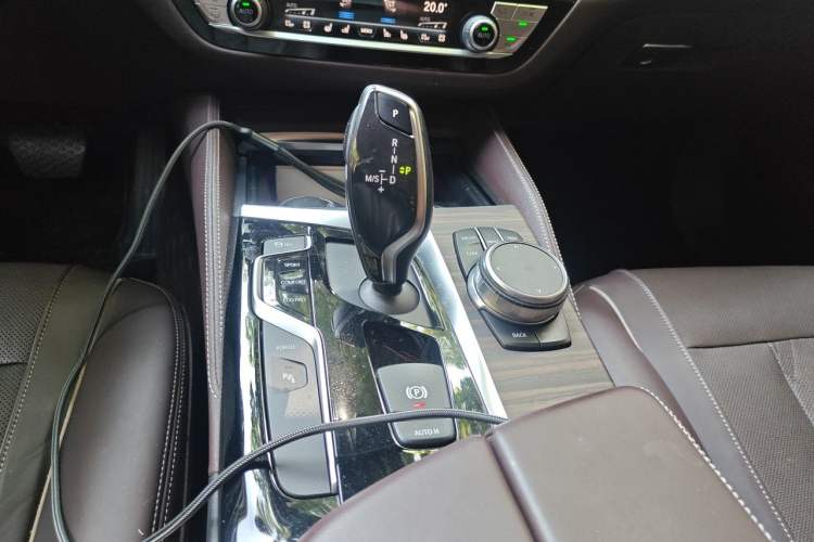 Used BMW 5 Series New Energy 2018 530Le Luxury Package Gear Lever