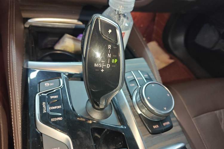 Used BMW 5 Series New Energy 2018 530Le Luxury Package Gear Lever