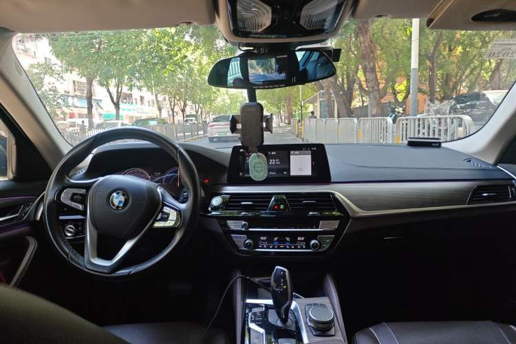 Used BMW 5 Series New Energy 2018 530Le Luxury Package Headliner