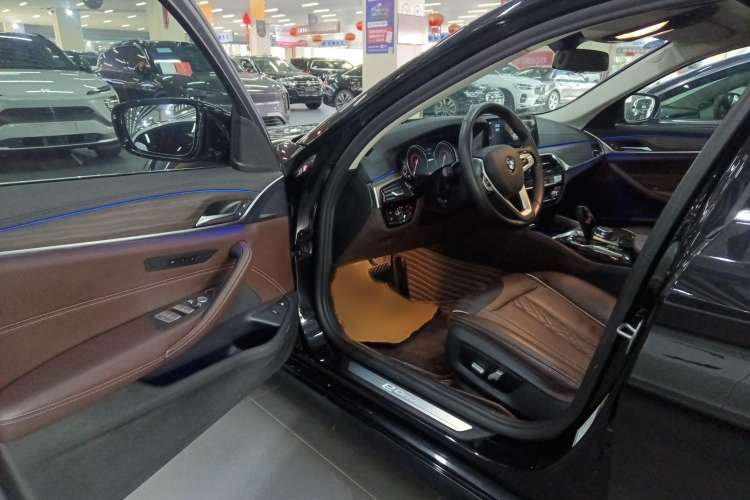 Used BMW 5 Series New Energy 2018 530Le Luxury Package Interior 2