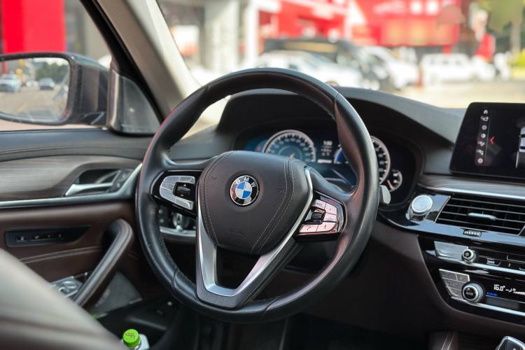 Used BMW 5 Series New Energy 2018 530Le Luxury Package Interior 4