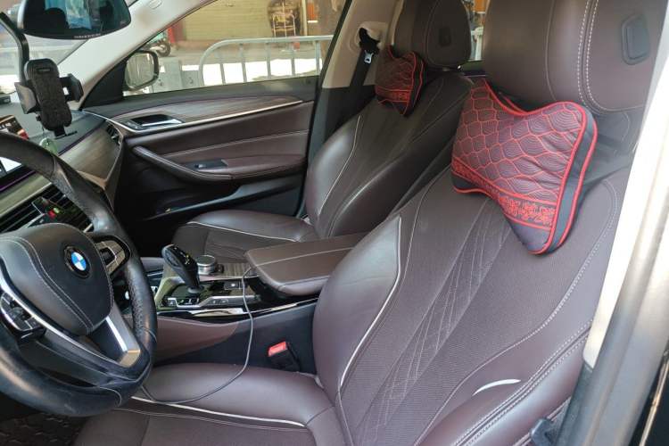 Used BMW 5 Series New Energy 2018 530Le Luxury Package Left Front Seat