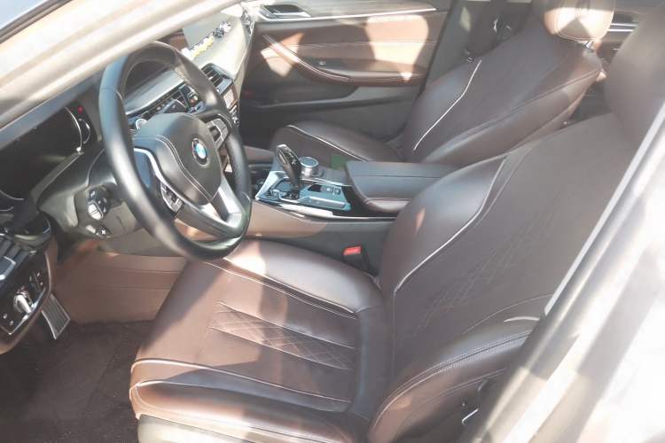 Used BMW 5 Series New Energy 2018 530Le Luxury Package Left Front Seat