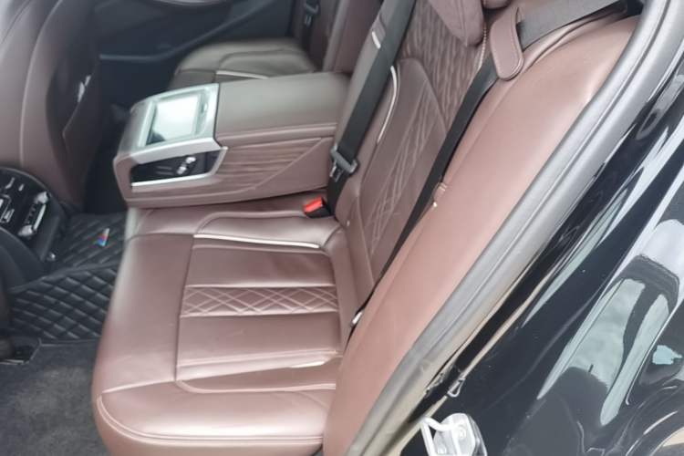 Used BMW 5 Series New Energy  Left Rear Seat