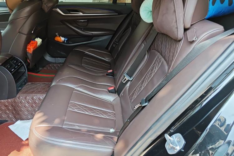 Used BMW 5 Series New Energy 2018 530Le Luxury Package Left Rear Seat