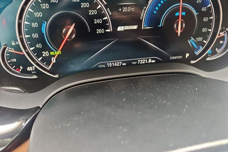 Used BMW 5 Series New Energy 2018 530Le Luxury Package Odometer Close Up
