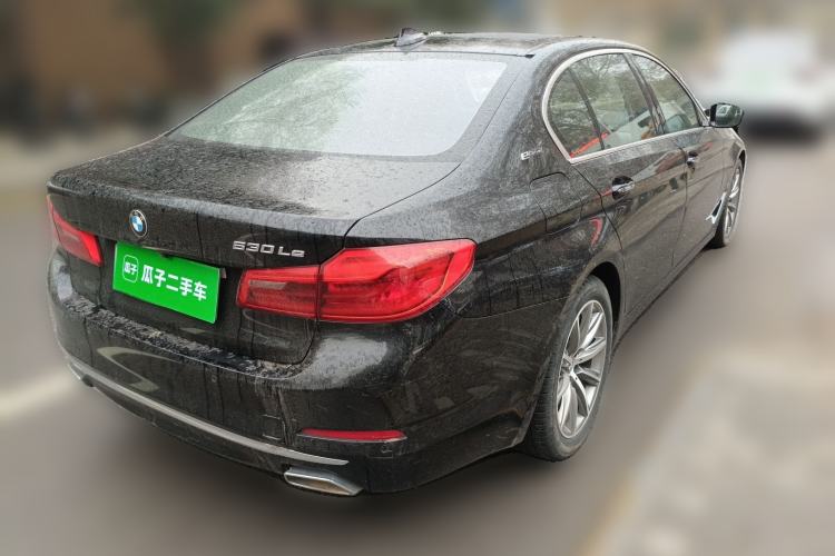Used BMW 5 Series New Energy 2018 530Le Luxury Package Rear Right 45 Deg