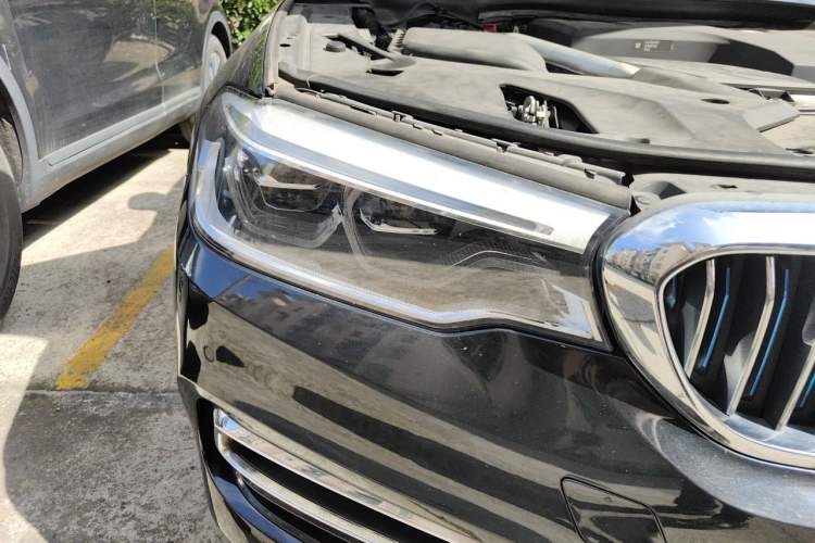 Used BMW 5 Series New Energy 2018 530Le Luxury Package Right Front Headlight
