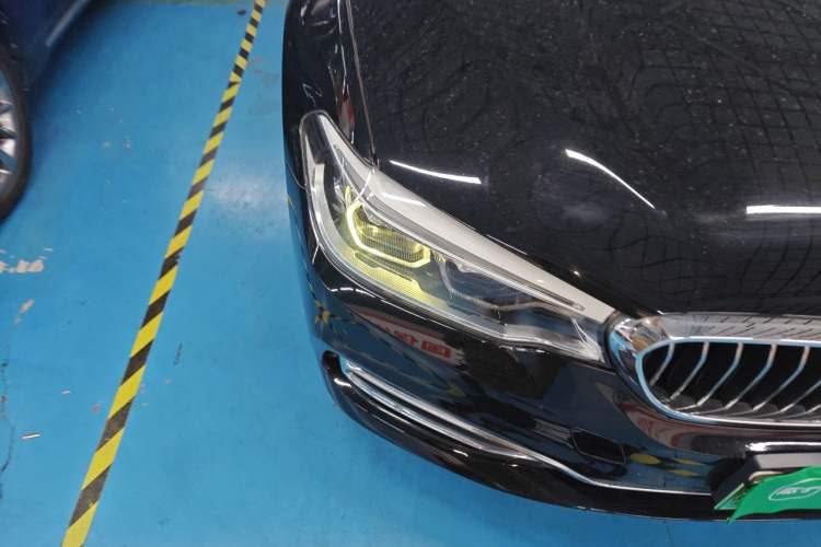 Used BMW 5 Series New Energy 2018 530Le Luxury Package Right Front Headlight