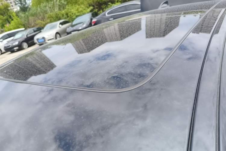 Used BMW 5 Series New Energy  Roof