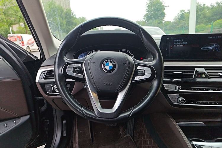 Used BMW 5 Series New Energy 2018 530Le Luxury Package Steering Wheel