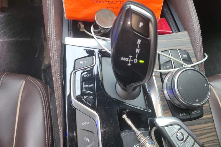 Used BMW 5 Series New Energy 2018 530Le Luxury Package Gear Lever