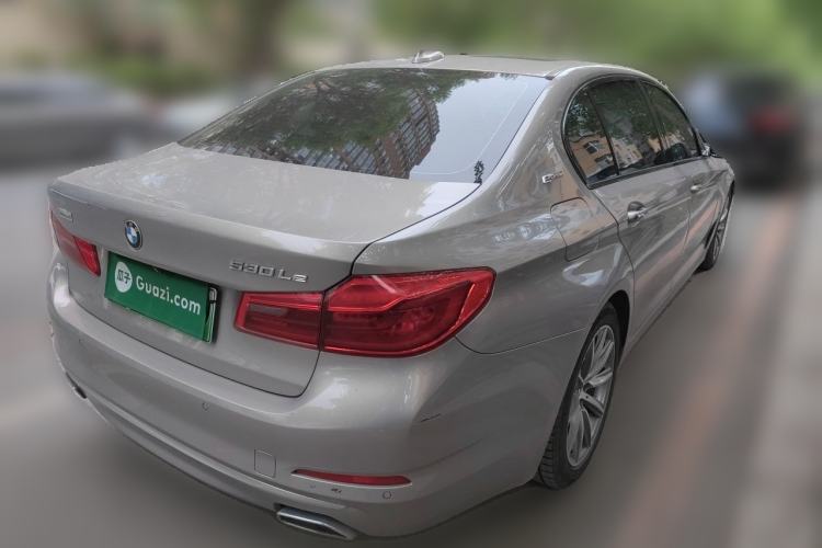 Used BMW 5 Series New Energy 2018 530Le Luxury Package Rear Right 45 Deg
