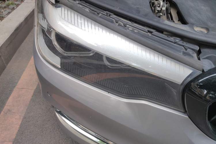 Used BMW 5 Series New Energy 2018 530Le Luxury Package Right Front Headlight