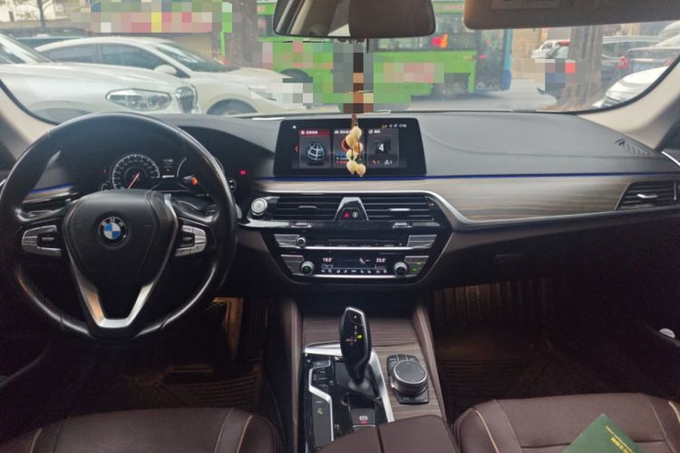 Used BMW 5 Series New Energy 2018 530Le Luxury Package Center Console