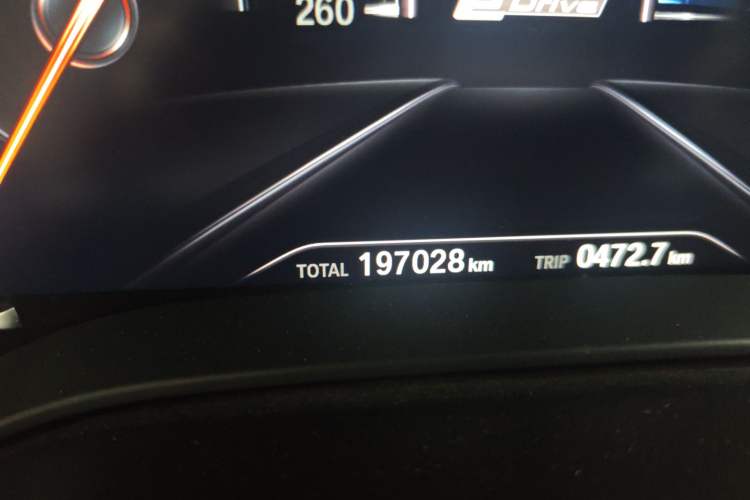Used BMW 5 Series New Energy 2018 530Le Luxury Package Odometer Close Up