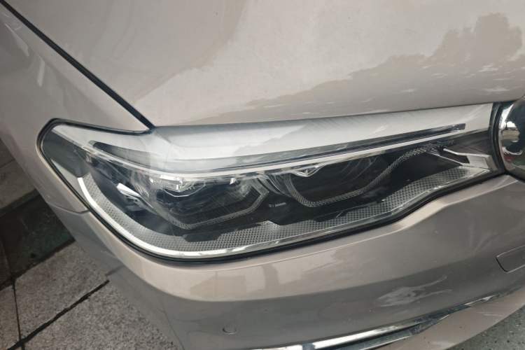 Used BMW 5 Series New Energy 2018 530Le Luxury Package Right Front Headlight