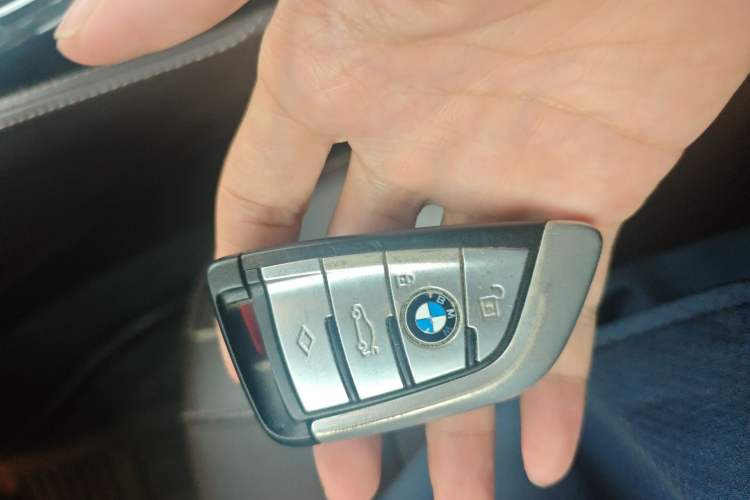 Used BMW 5 Series New Energy 2018 530Le Luxury Package Vehicle Key