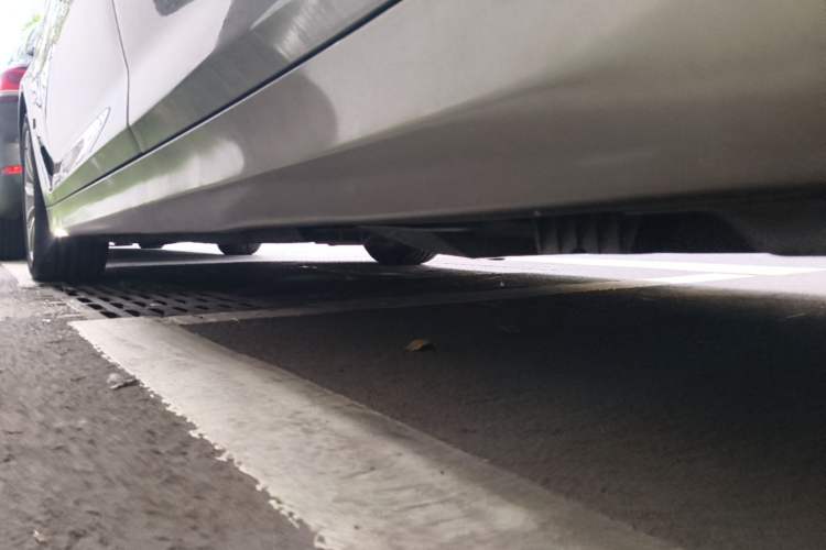 Used BMW 5 Series New Energy 2018 530Le Luxury Package Chassis Rear Left