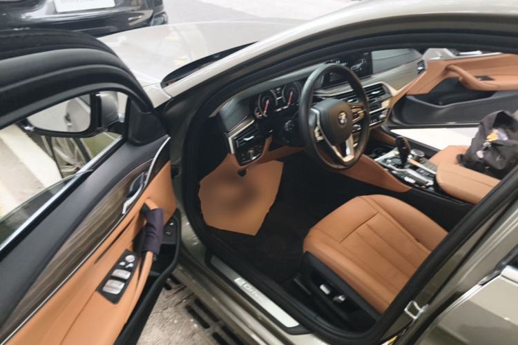 Used BMW 5 Series New Energy 2018 530Le Luxury Package Driver Seat