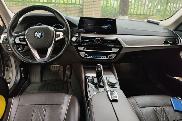 Used BMW 5 Series New Energy 2018 530Le Luxury Package Center Console