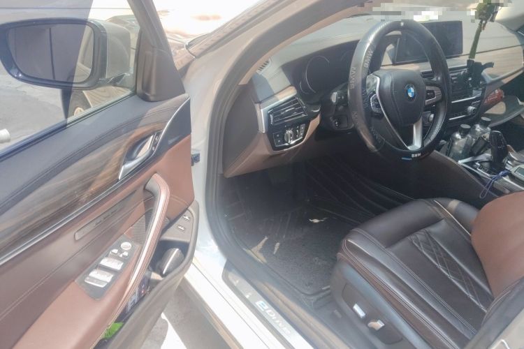 Used BMW 5 Series New Energy 2018 530Le Luxury Package Driver Seat