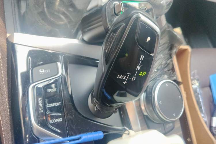 Used BMW 5 Series New Energy 2018 530Le Luxury Package Gear Lever