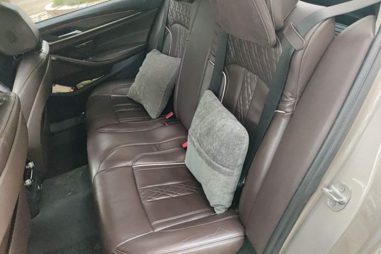 Used BMW 5 Series New Energy 2018 530Le Luxury Package Left Rear Seat