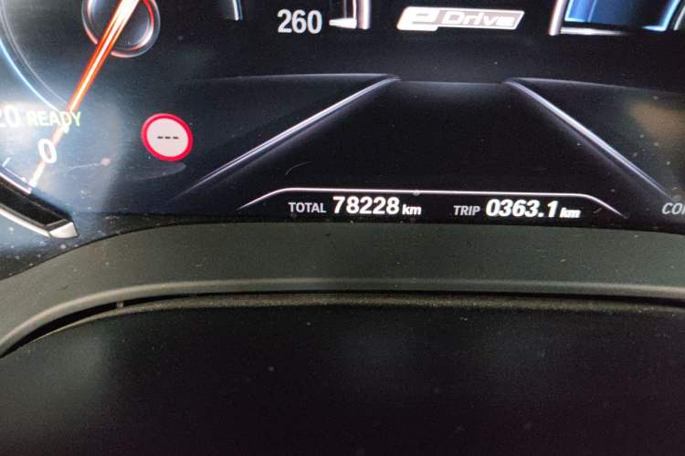 Used BMW 5 Series New Energy 2018 530Le Luxury Package Odometer Close Up