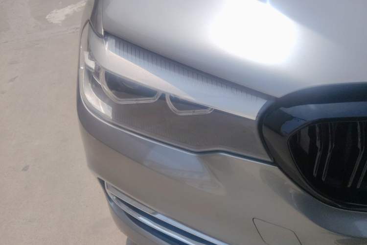 Used BMW 5 Series New Energy 2018 530Le Luxury Package Right Front Headlight