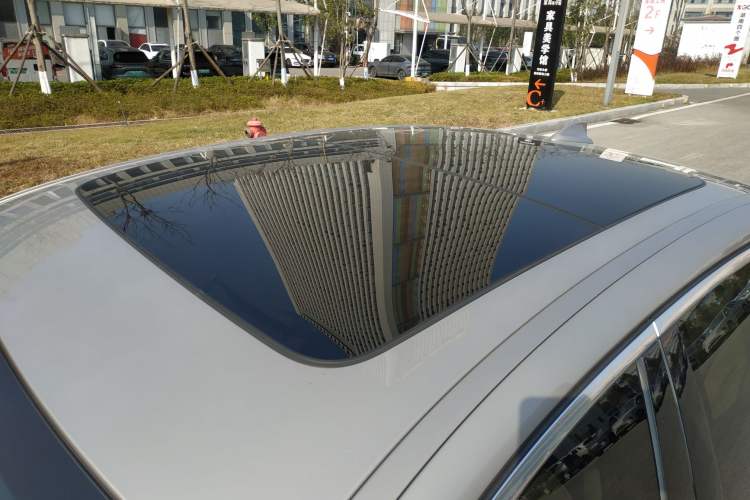Used BMW 5 Series New Energy 2018 530Le Luxury Package Roof