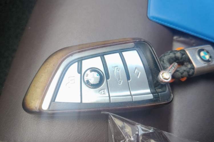 Used BMW 5 Series New Energy 2018 530Le Luxury Package Vehicle Key