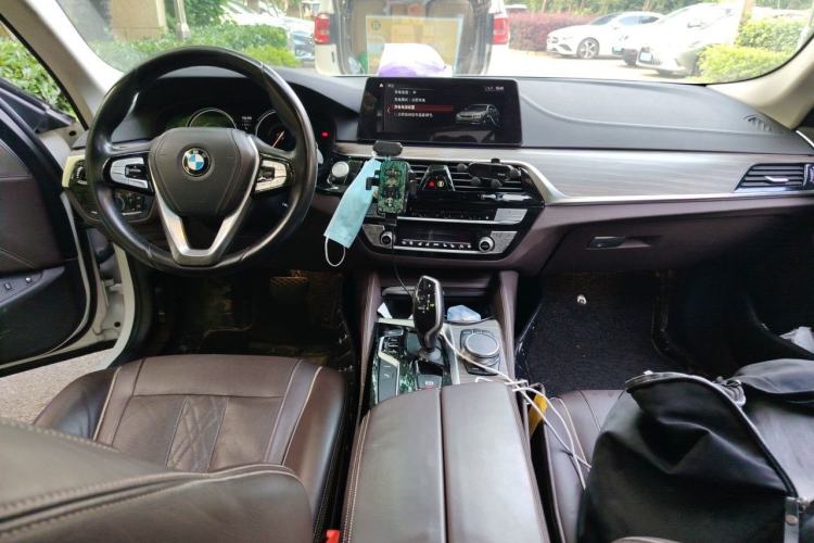 Used BMW 5 Series New Energy 2018 530Le Luxury Package Center Console