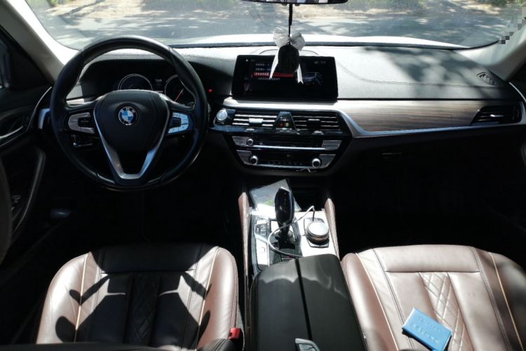 Used BMW 5 Series New Energy 2018 530Le Luxury Package Center Console