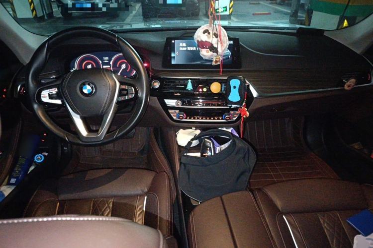 Used BMW 5 Series New Energy 2018 530Le Luxury Package Center Console